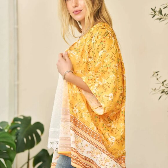 Davi & Dani Floral Printed Short Sleeve Loose Fit Kimono Cover Up - Picture 5 of 10